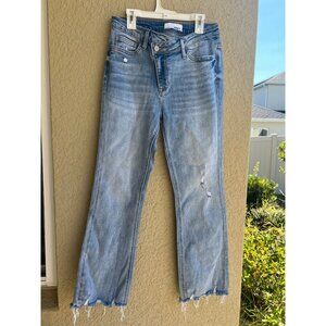 NWT Vervet Light wash denim jeans criss cross button fringe bottom size 6/27